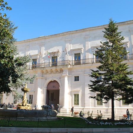 Dimora Piazza Roma Lägenhet Martina Franca Exteriör bild